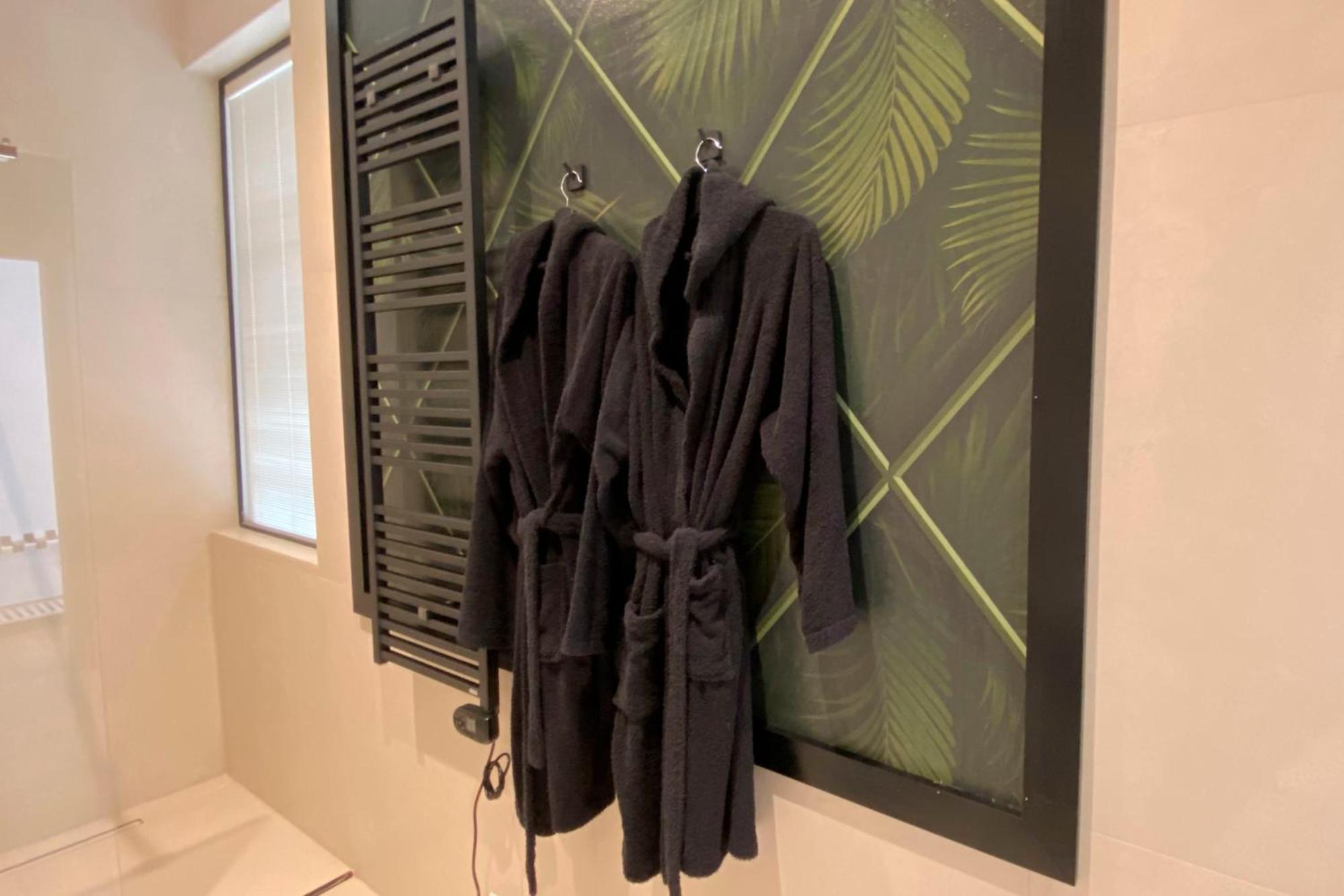 Monumental Luxury Rooms Caserta Exterior foto